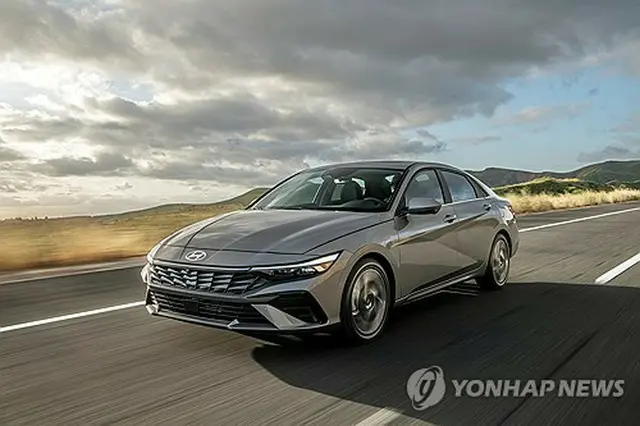 現代自動車のセダン「アバンテ　ハイブリッド」（資料写真）＝（聯合ニュース）