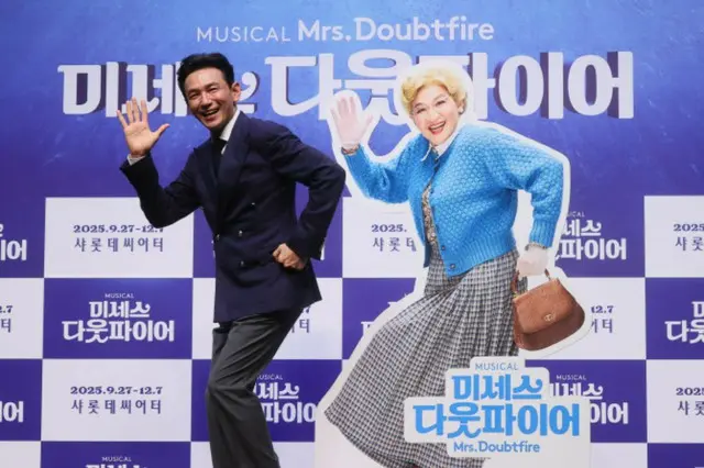 ファン・ジョンミン、10年ぶりのミュージカル「19禁映画に感を失う」？…「私も笑わせることができる」