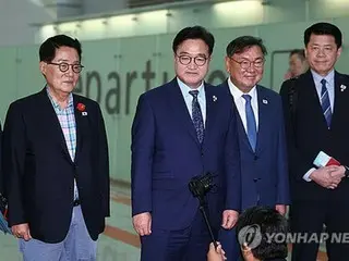 韓国国会議長　北京で金正恩氏と握手＝中ロ首脳とも会談