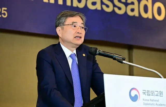 趙顕・外交部長官（外交部提供）＝（聯合ニュース）≪転載・転用禁止≫
