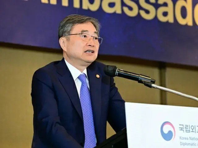 韓国外相「吸収統一追求しない」　駐韓外交団に北朝鮮政策巡り