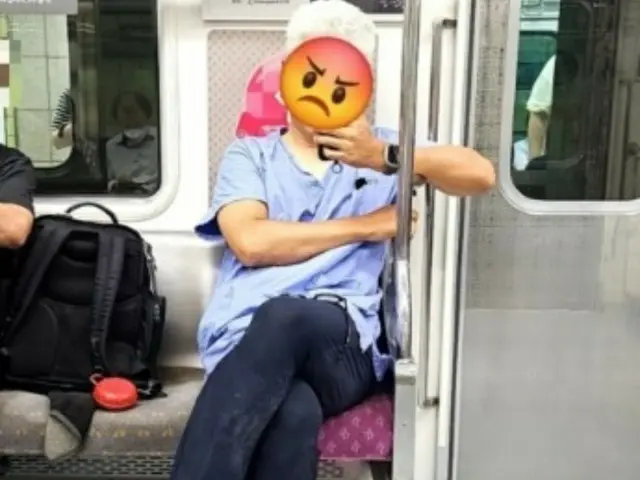 「医者の恥」…手術着で「妊婦優先席」に座る医者が物議を醸す＝韓国