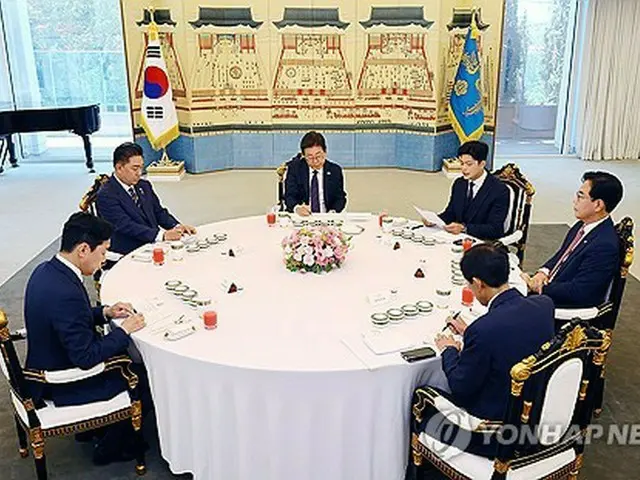 李大統領　８日に与野党代表と会合＝野党代表と個別面会も