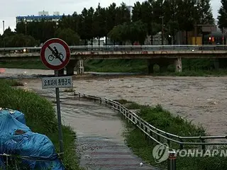韓国南西部に大雨　住民避難・一部列車の運行取りやめ