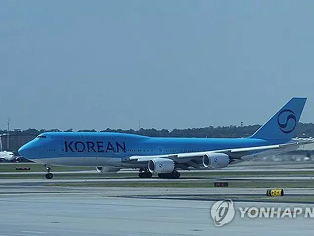 米工場で拘束の労働者ら韓国へ出発　日本人３人も