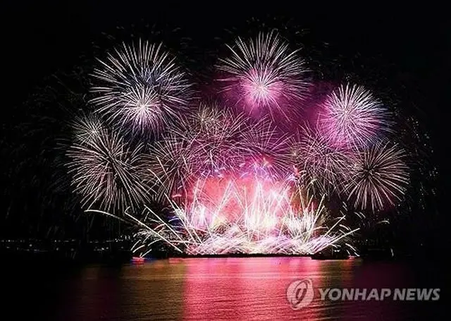 昨年開催された「浦項国際花火祭り」の様子（資料写真）＝（聯合ニュース）