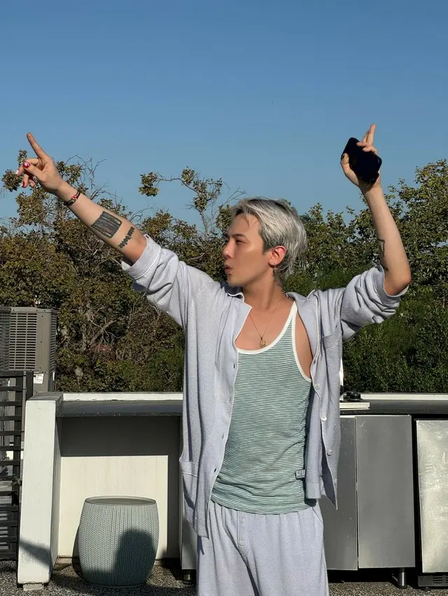G-DRAGON（BIGBANG）、パジャマでも様になる…日常もカッコいい03