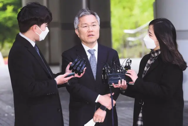 崔康旭氏、性加害「二次加害発言」で党員資格停止1年＝韓国