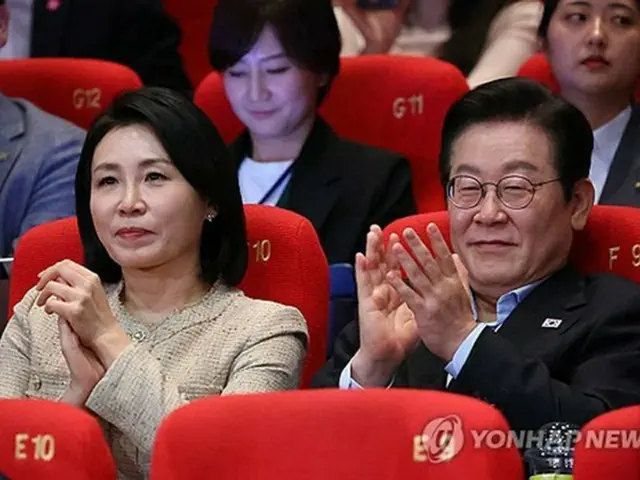 李大統領支持率５３．０％に下落　与党４４．２％・最大野党３８．６％