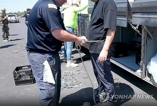 米国の移民当局が公開した現代自動車工場での不法滞在・就労の取り締まり（米移民・税関捜査局のホームページより）＝（聯合ニュース）≪転載・転用禁止≫