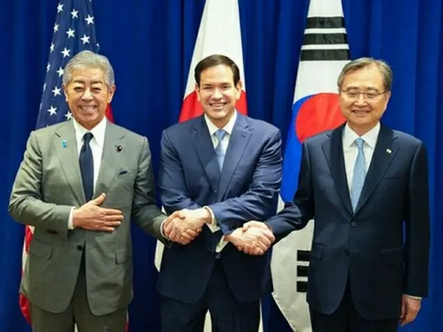 米国務長官　韓米日外相会談の開催報告「３カ国協力が重要」