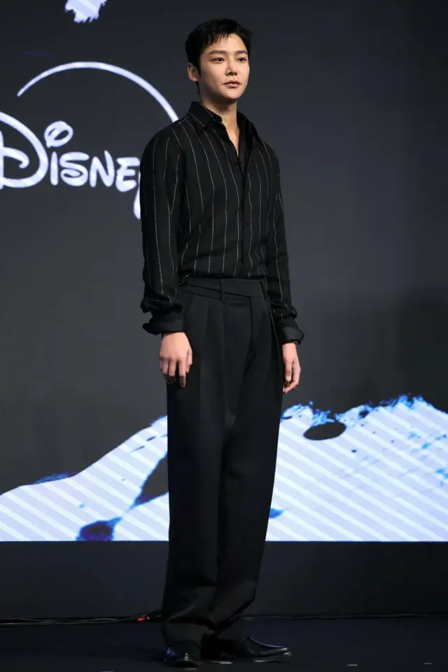 ロウン、「濁流」制作発表会に出席…「軍入隊延期、祝福だと思う」