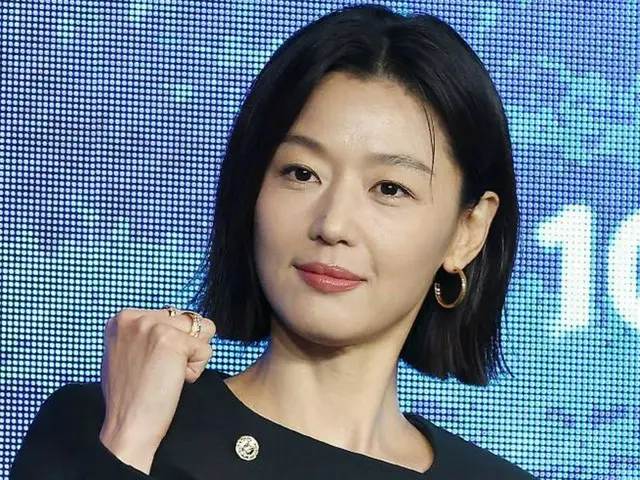 “中国言及セリフ”で騒動…女優チョン・ジヒョン、「広告キャンセルはドラマ放送前に決定…嫌中NO」