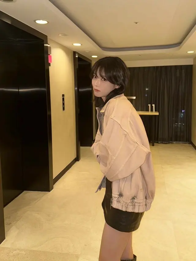 女優キム・ユジョン、釜山国際映画祭のビハインドカットを公開...何をしてもかわいい人形ビジュアル