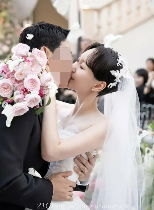 女優イ・ユヨン、美しい結婚式現場を公開1