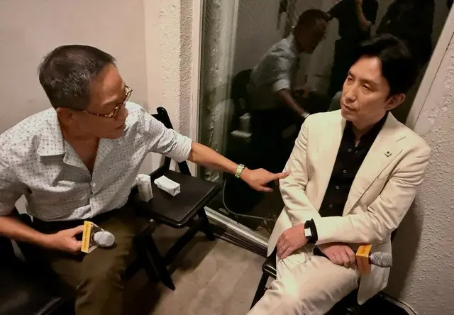 “人生を振り返る静寂”ユ・ヒヨル、坂本龍一さん楽曲盗作疑惑から3年で初の公の場…現代カード副会長と対談の場