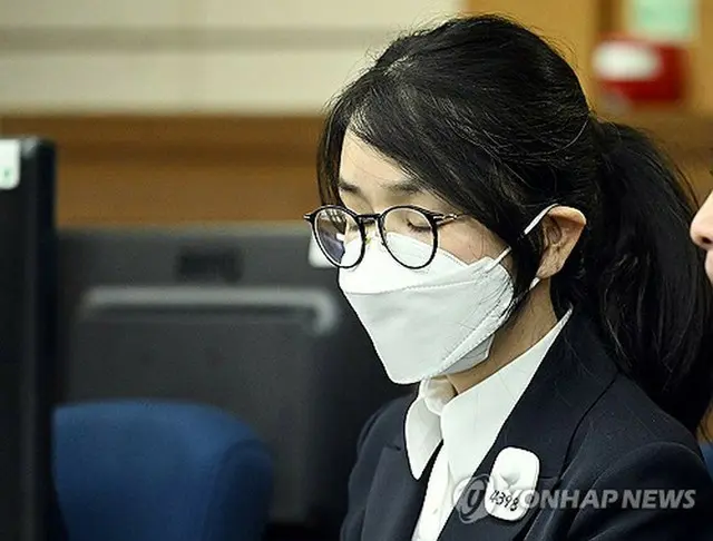 ２４日の初公判に出廷した金建希氏（写真共同取材団）＝（聯合ニュース）