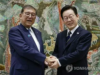 韓日首脳　「朝鮮半島非核化」を再確認＝貿易秩序変化に共同対応へ