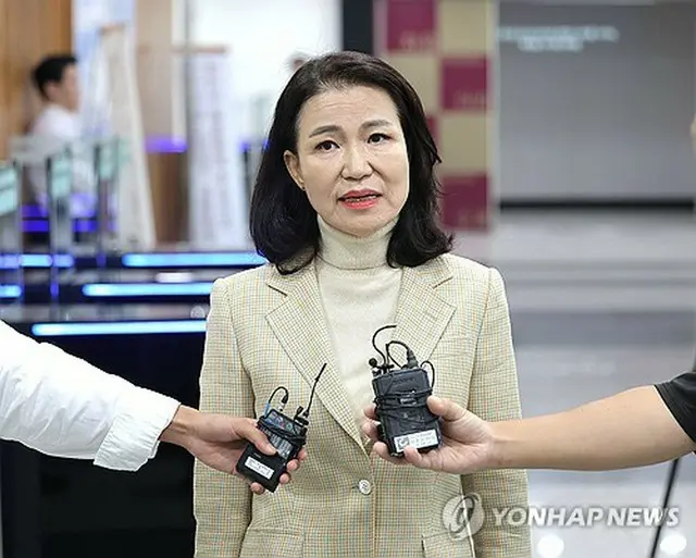 李氏はこのほど施行された「放送メディア通信委員会設置法」が自身の憲法上の権利を侵害したとし、憲法裁判所に違憲かどうかを判断するよう求めた＝（聯合ニュース）