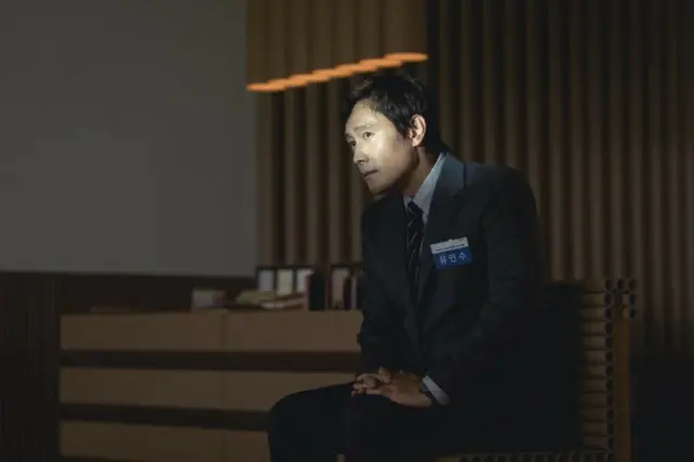 「仕方ない」イ・ビョンホン＆「ボス」チョ・ウジン、日本アニメに対抗する「秋夕コメディー競争」…連休の興行勝者は？