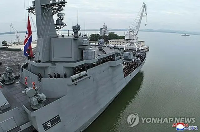 新型駆逐艦「崔賢」＝（朝鮮中央通信＝聯合ニュース）≪転載・転用禁止≫