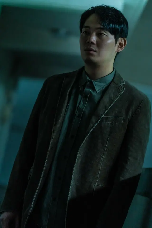 韓国発のホラー映画『層間騒音』恐怖の団地にはこびる、不穏なアイテム・人物写真が到着!9