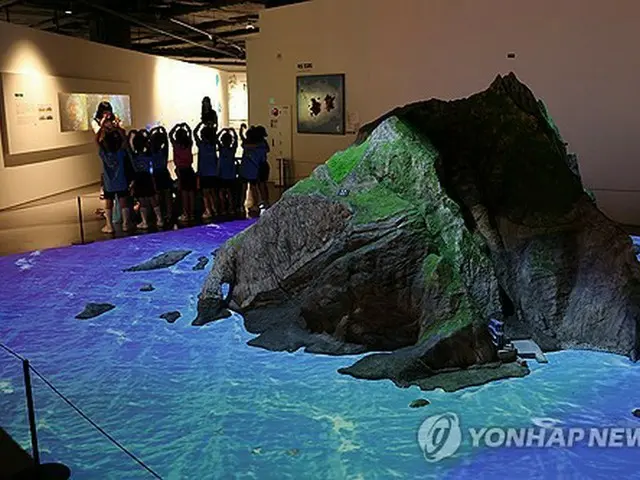 韓国政府系機関　日本市民団体「『竹島の日』を考え直す会」に独島愛賞