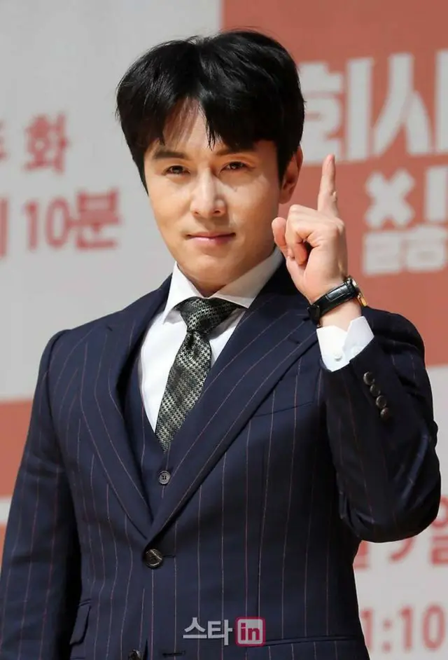 「SHINHWA」キム・ドンワン、また意味深長な狙撃文で議論の的に？SNSでの発言対象は「仮想の人物」…「誤解しないでほしい」