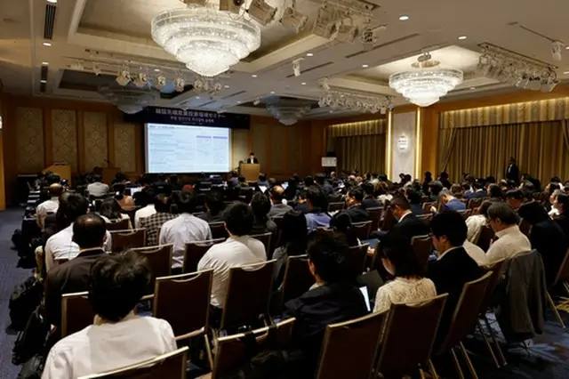 説明会の様子（ＫＯＴＲＡ提供）＝（聯合ニュース）≪転載・転用禁止≫