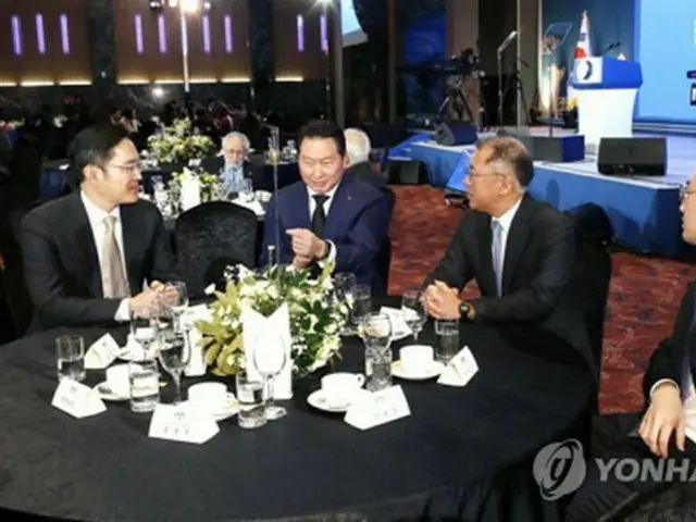 韓国企業トップらがトランプ氏と「ゴルフ会合」　対米投資について説明