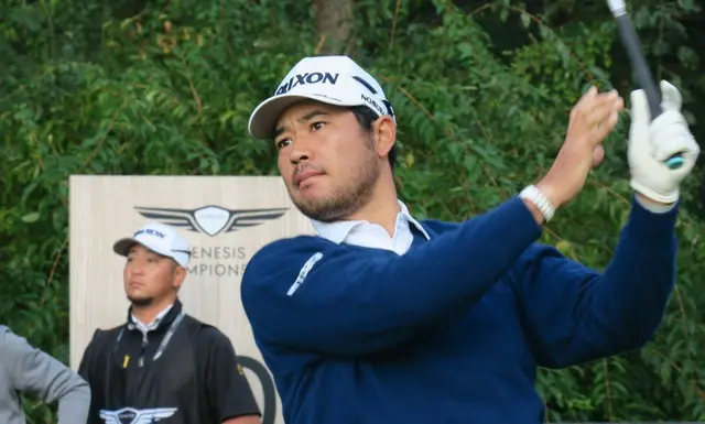 松山英樹が1R 10番ホールでドライバーショットをしている（写真：wowKorea）