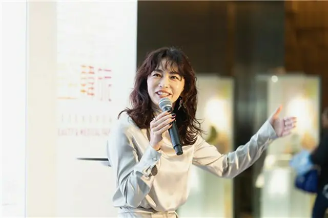 韓国観光名誉広報大使に任命された長谷川京子さん（韓国観光公社提供）＝（聯合ニュース）≪転載・転用禁止≫