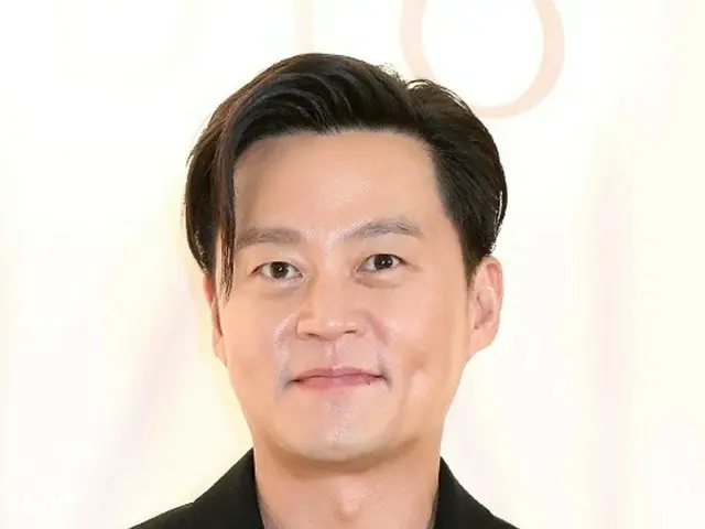 俳優イ・ソジン、“結婚寸前ともウワサされた”元カノのキム・ジョンウンが忘れられない？破局して17年になる一方で…