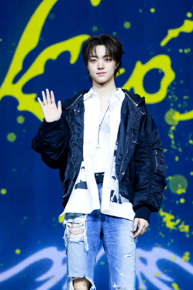 「&TEAM」のEJ（ウィジュ）