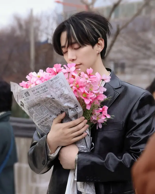 「2PM」イ・ジュノ、「テプン商事」で青春のアイコンとしてそびえたつ