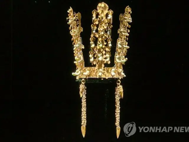 ［速報］李大統領　トランプ氏に国宝の金冠の模型を贈呈