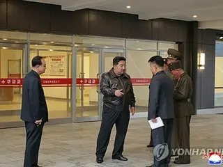 金正恩氏がトランプ氏帰国日に病院視察　米国への言及なし