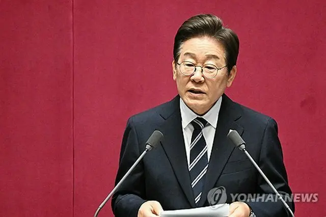 ６月に国会で初の施政演説を行う李大統領＝（聯合ニュース）