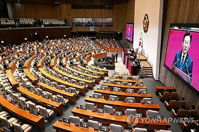 李在明大統領が国会で施政方針演説を行ったが、最大野党「国民の力」はボイコットした＝４日、ソウル（聯合ニュース）