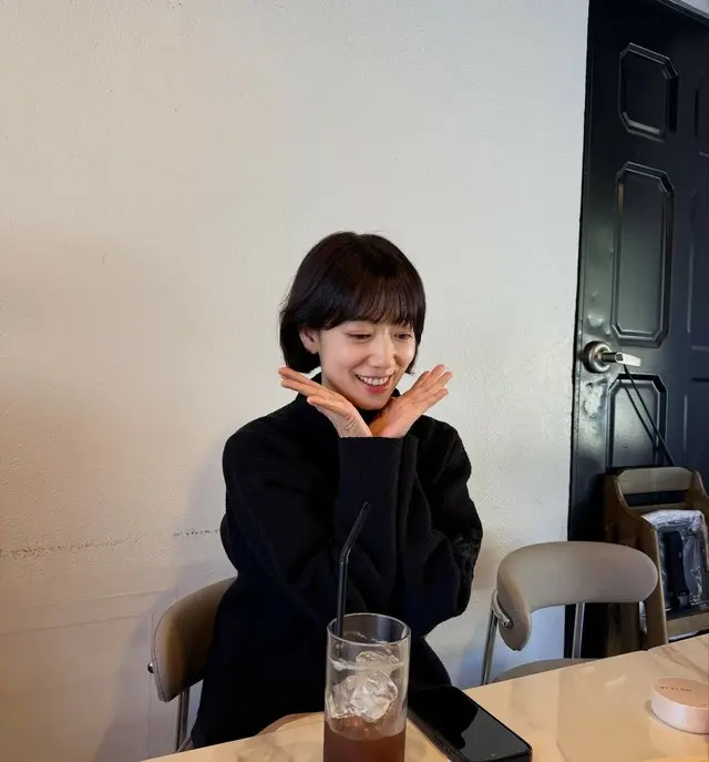 パク・シネ、ボブスタイルがかわいい