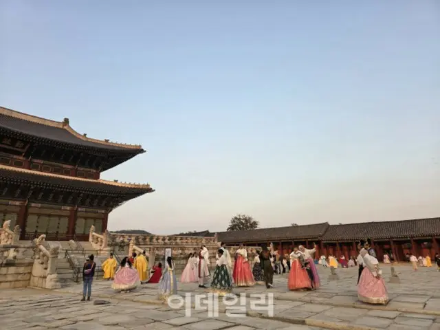 景福宮で弁当を広げて国の恥…実は無資格ガイドだった＝韓国