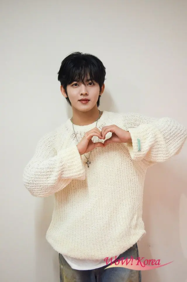 「In A Minute」のHYUNYEOP