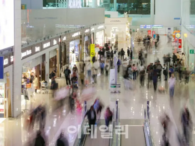 韓国仁川空港、預け手荷物スーツケースに「14億ウォン分」札束