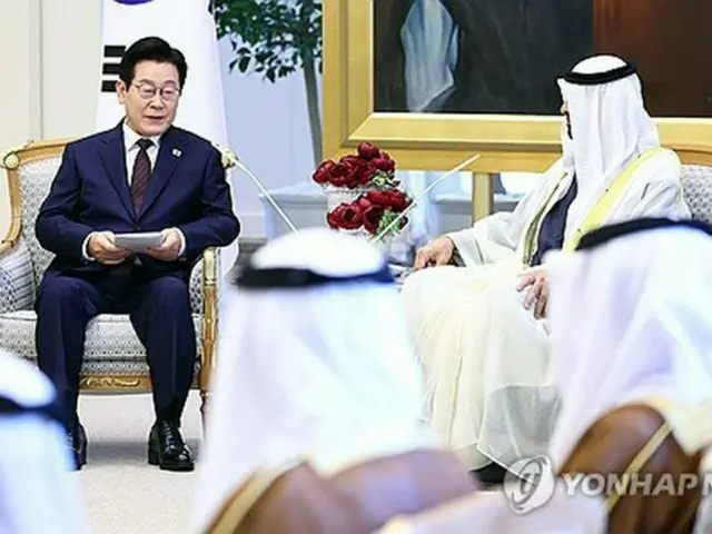 韓国とＵＡＥ　首脳会談機にＭＯＵ７件締結＝原発やＡＩなど