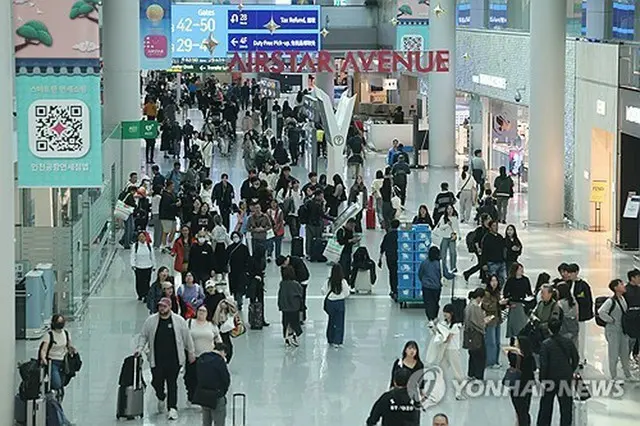 仁川国際空港の免税店（資料写真）＝（聯合ニュース）