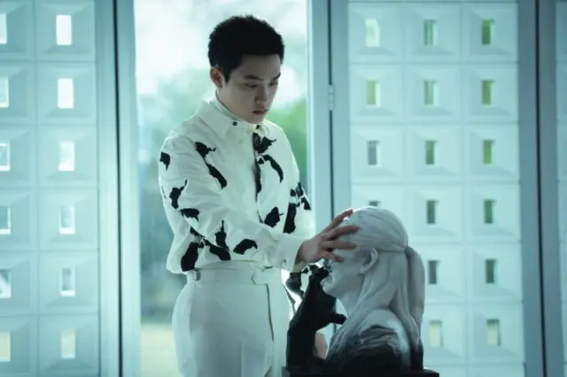 捏造事業の実体に迫ったチ・チャンウク、「捏造された都市」でD.O.（EXO）との熾烈な対立