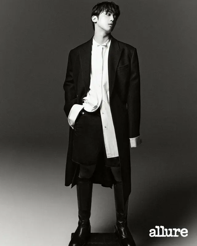 「WEi」キム・ヨハン、グラビア＆インタビュー公開…精力的な活動ing“これ以上ない祝福”02