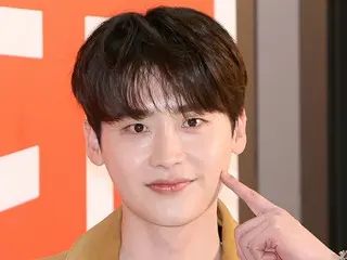 俳優イ・ジョンソク、ドラマ「再婚承認を要求します」のスタッフ全員に高級ホテルの食事券をプレゼント