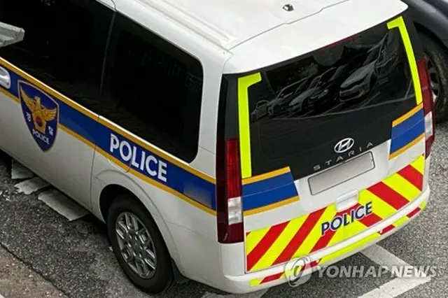 捜査を行う警察の車両（資料写真）＝（聯合ニュース）
