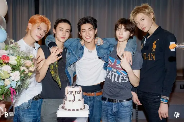 「CORTIS」、米ビルボードアルバムチャートで逆走…公式ファンダム名は「コア」